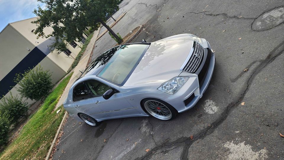 2007 Toyota Crown Royal Saloon