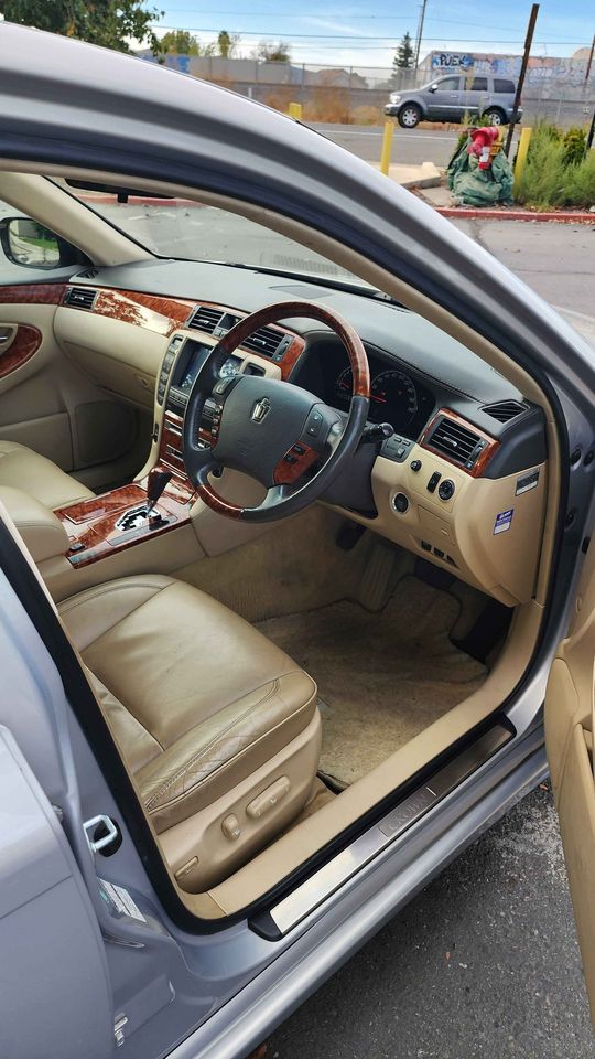 2007 Toyota Crown Royal Saloon