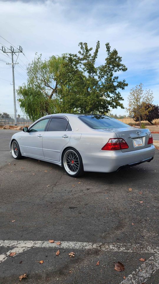 2007 Toyota Crown Royal Saloon