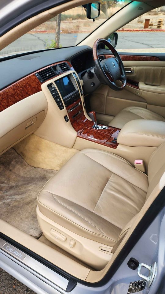 2007 Toyota Crown Royal Saloon