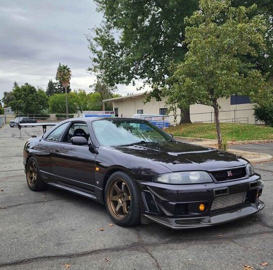 1995 Nissan R33 GTR V Spec – Iconic JDM Performance Machine