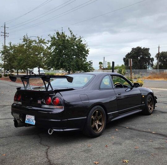 1995 Nissan R33 GTR V Spec – Iconic JDM Performance Machine