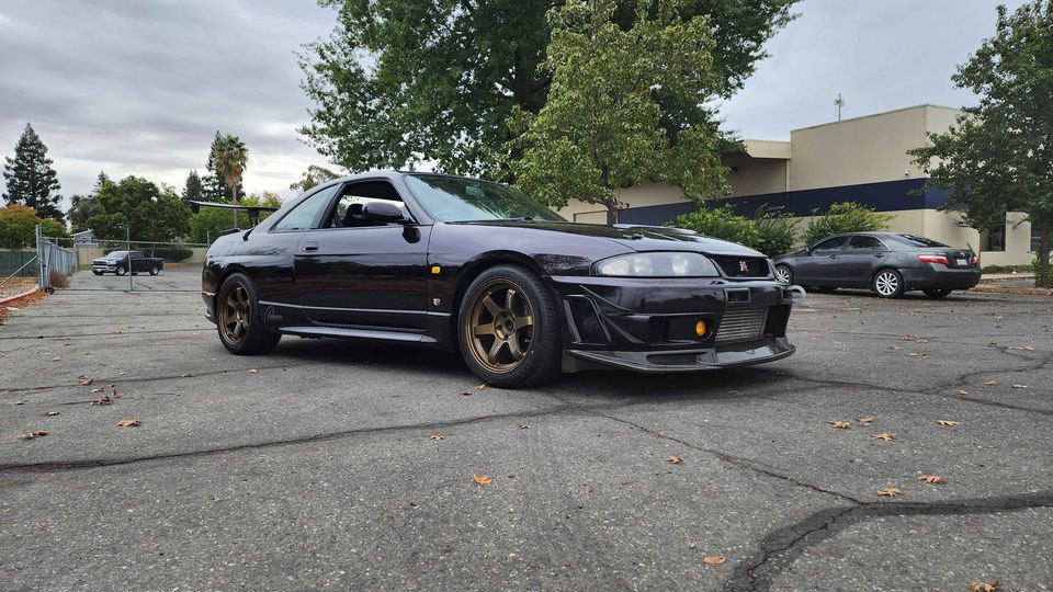 1995 Nissan R33 GTR V Spec – Iconic JDM Performance Machine