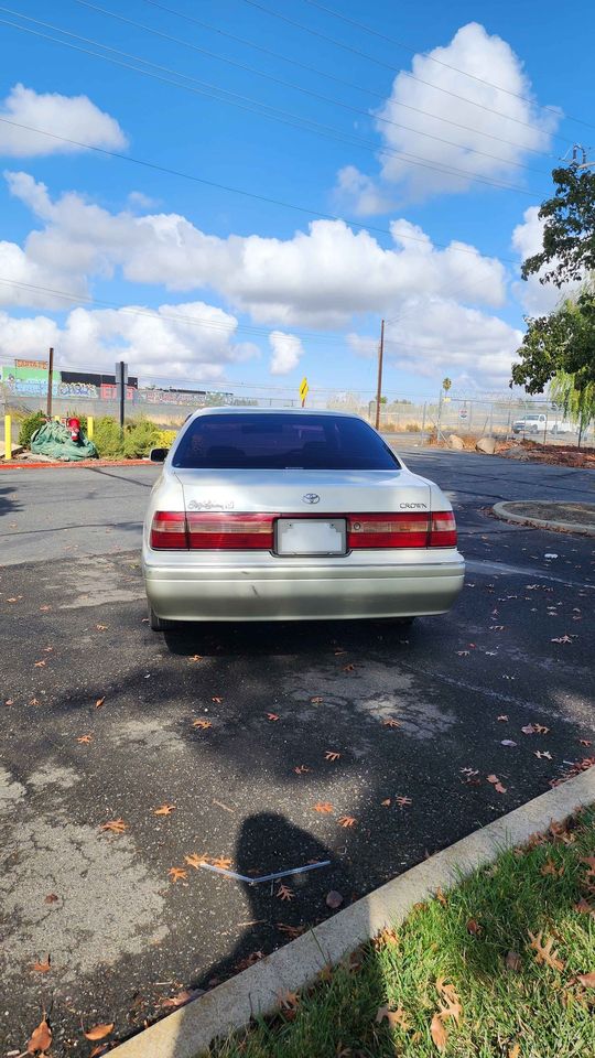 1997 Toyota Crown